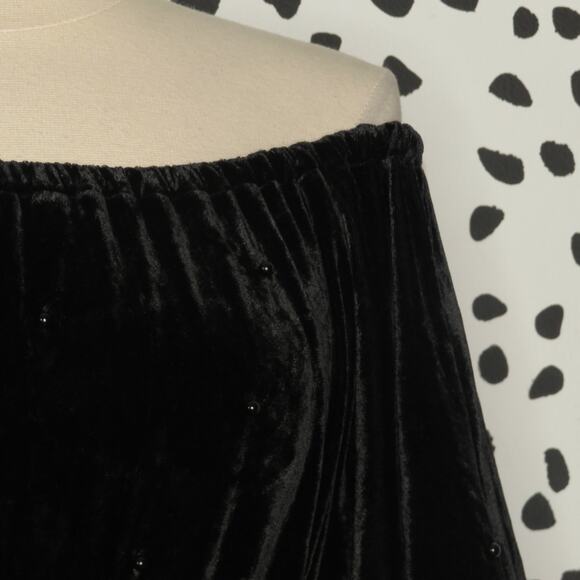 C/Meo Black Velvet Beaded Off the Shoulder Ruffle Sleeve Belted Romper - Picture 3 of 11